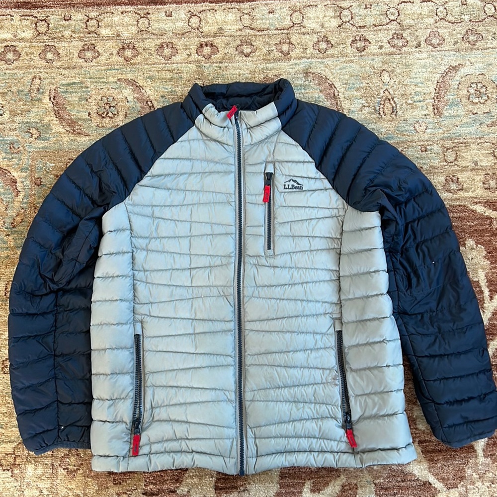 LL Bean Boys Kids Ultralight 650 Fill Down Jacket